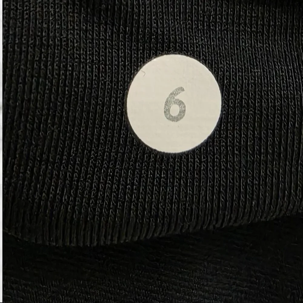 Lululemon Size 6 Black Groove Shorts